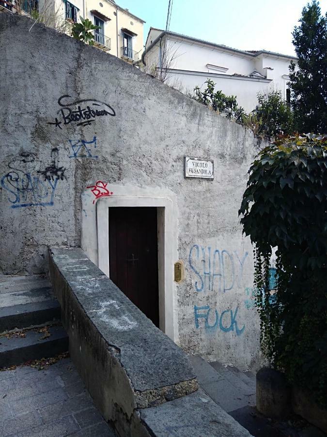 Fronte Al Porto Lejlighed Salerno Eksteriør billede